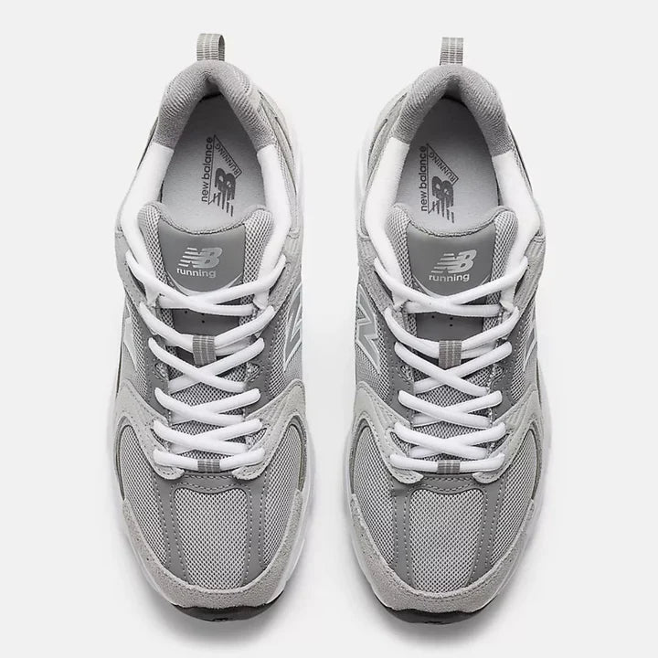 Sneakers 530