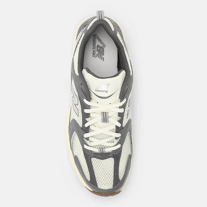 Sneakers 530